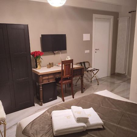 Supriani Luxury B&B 阿夸维瓦德莱丰蒂 外观 照片