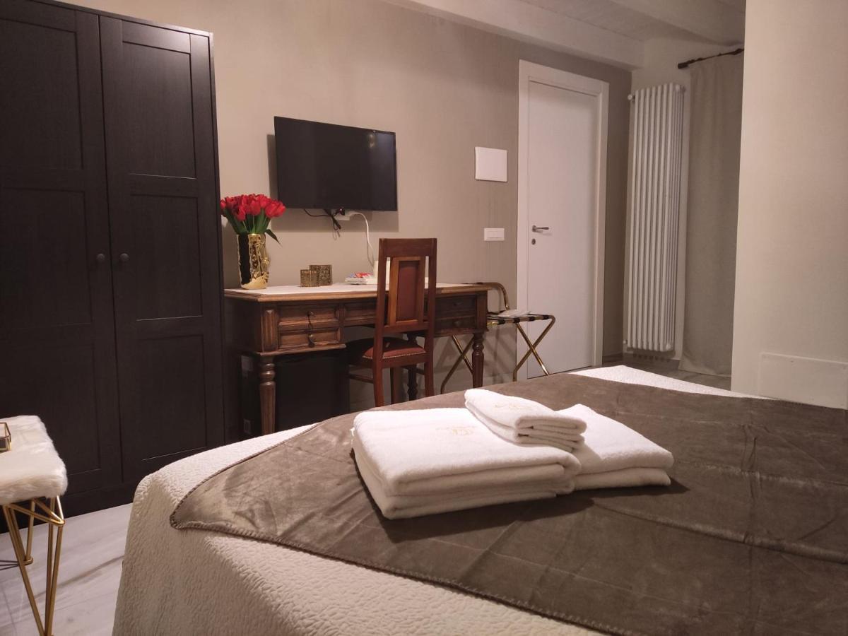 Supriani Luxury B&B 阿夸维瓦德莱丰蒂 外观 照片